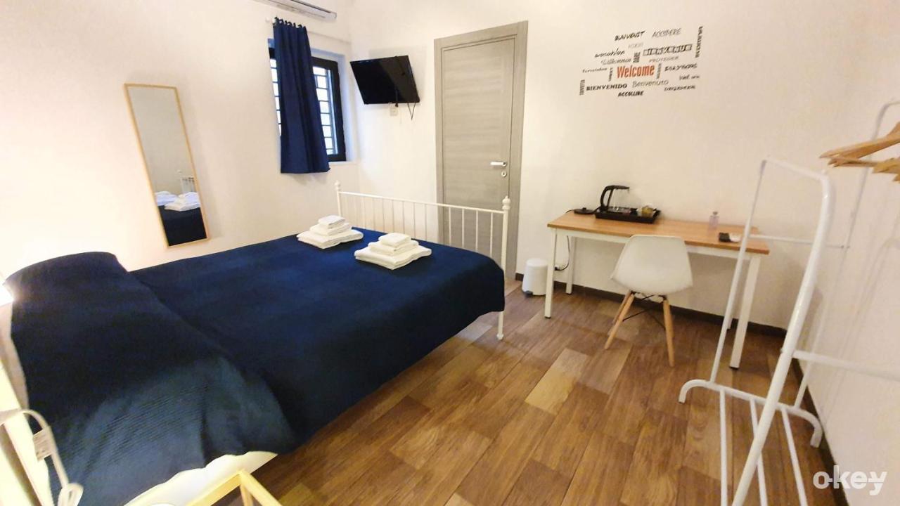 I Covi Del Viaggiatore - Bari Politecnico Extérieur photo